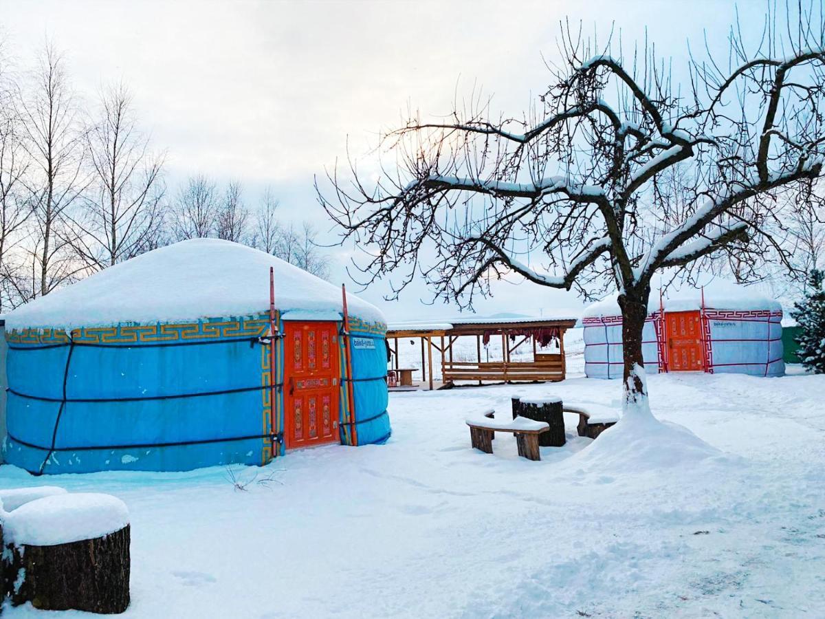 Caloroczne Jurty Mongolskie - "Domy Slonca" Kłodzko Buitenkant foto